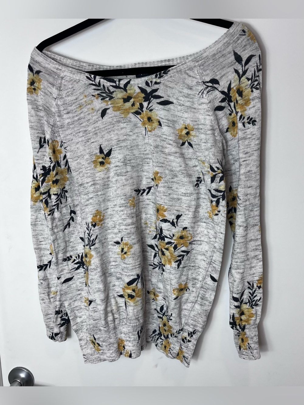 Torrid Light Gray Floral Boatneck Sweater Yellow Flowers 00 Medium Lightweight